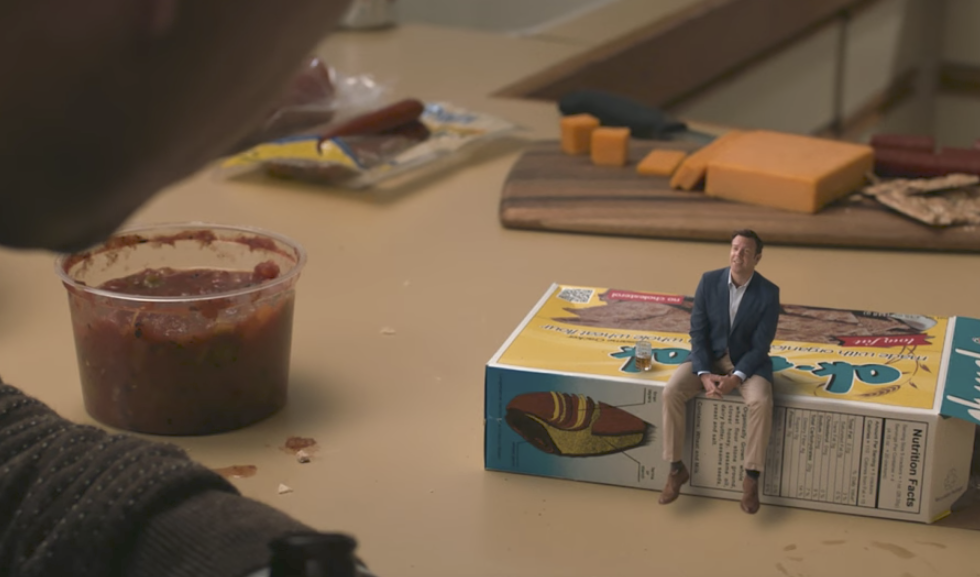 the-downsizing-trailer-takes-matt-damon-down-a-peg-or-two